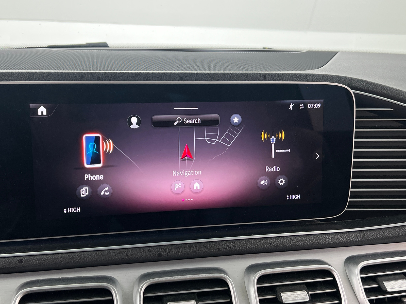 Thumbnail: 2024 Mercedes-Benz GLE - 3