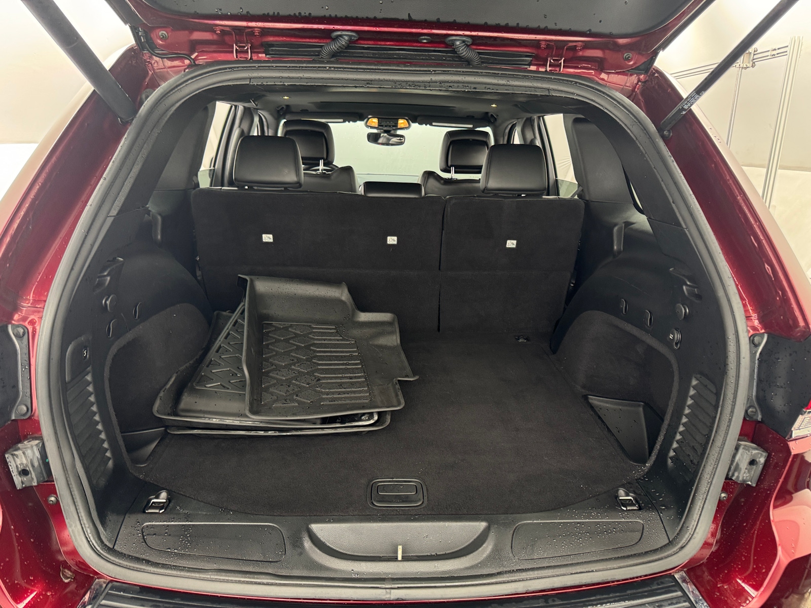 Thumbnail: 2020 Jeep Grand Cherokee - 6