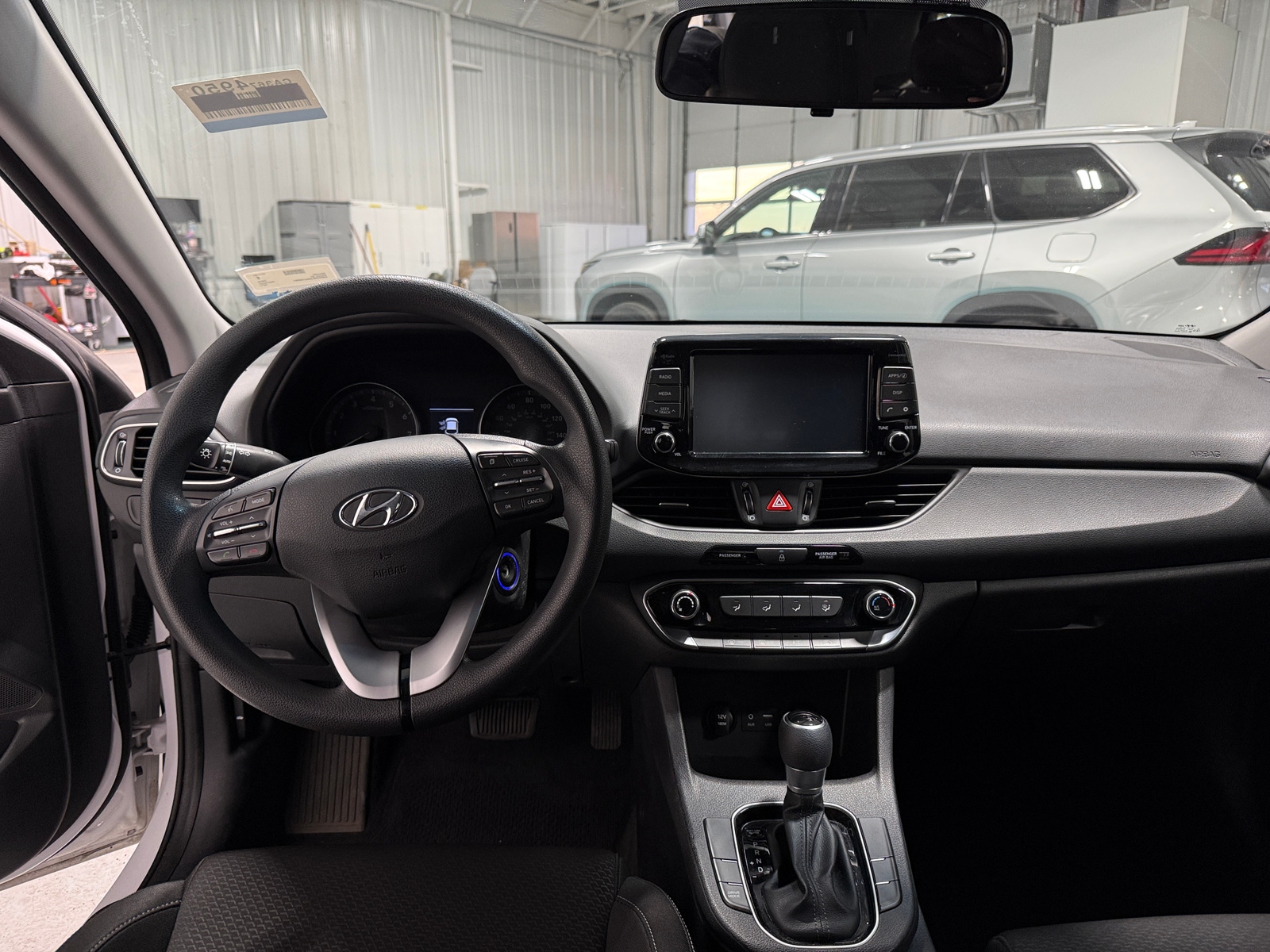 Thumbnail: 2019 Hyundai Elantra - 3