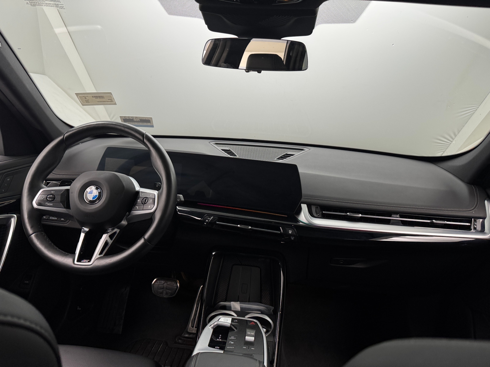 Thumbnail: 2025 BMW X1 - 2