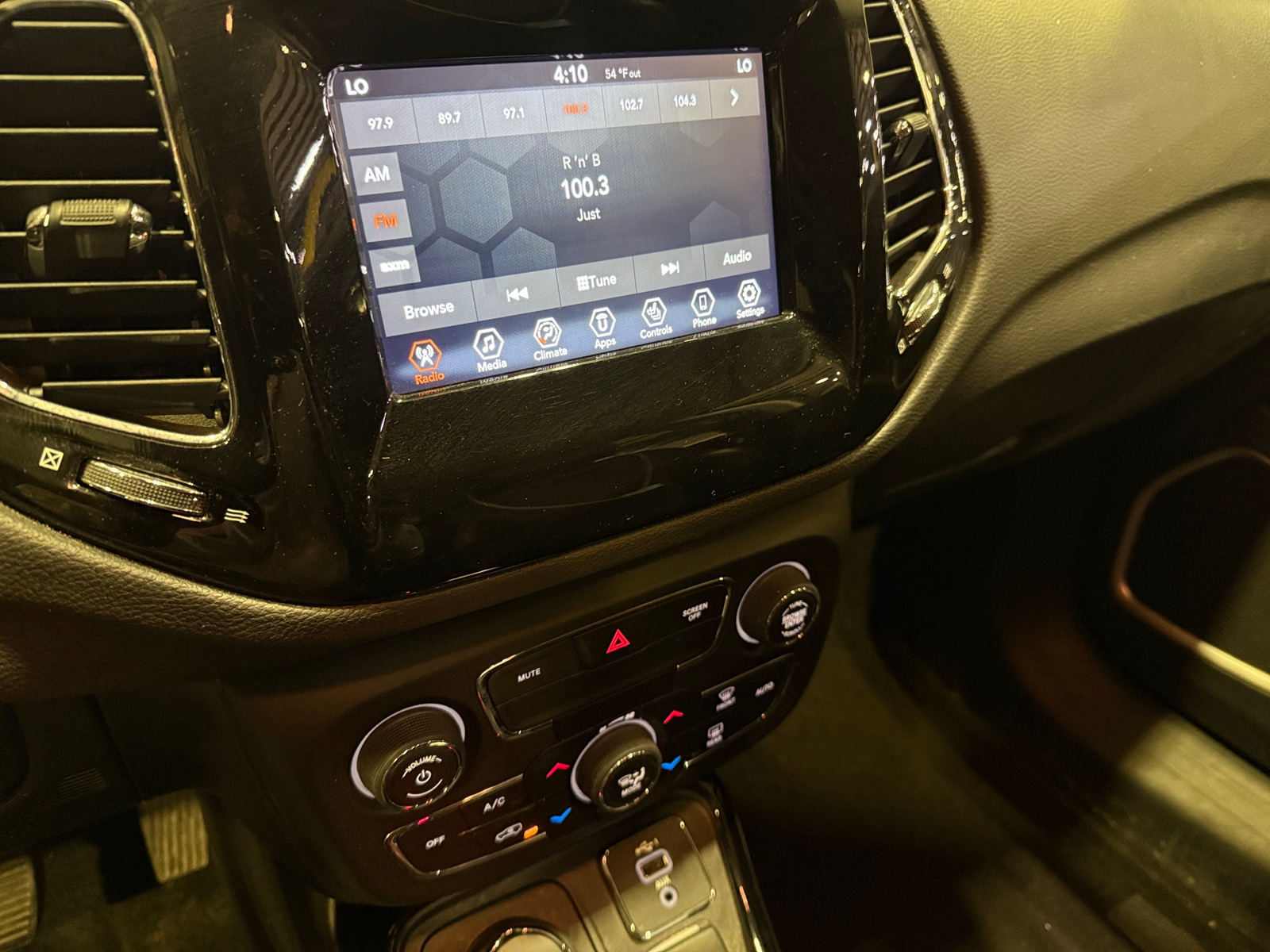 Thumbnail: 2020 Jeep Compass - 4