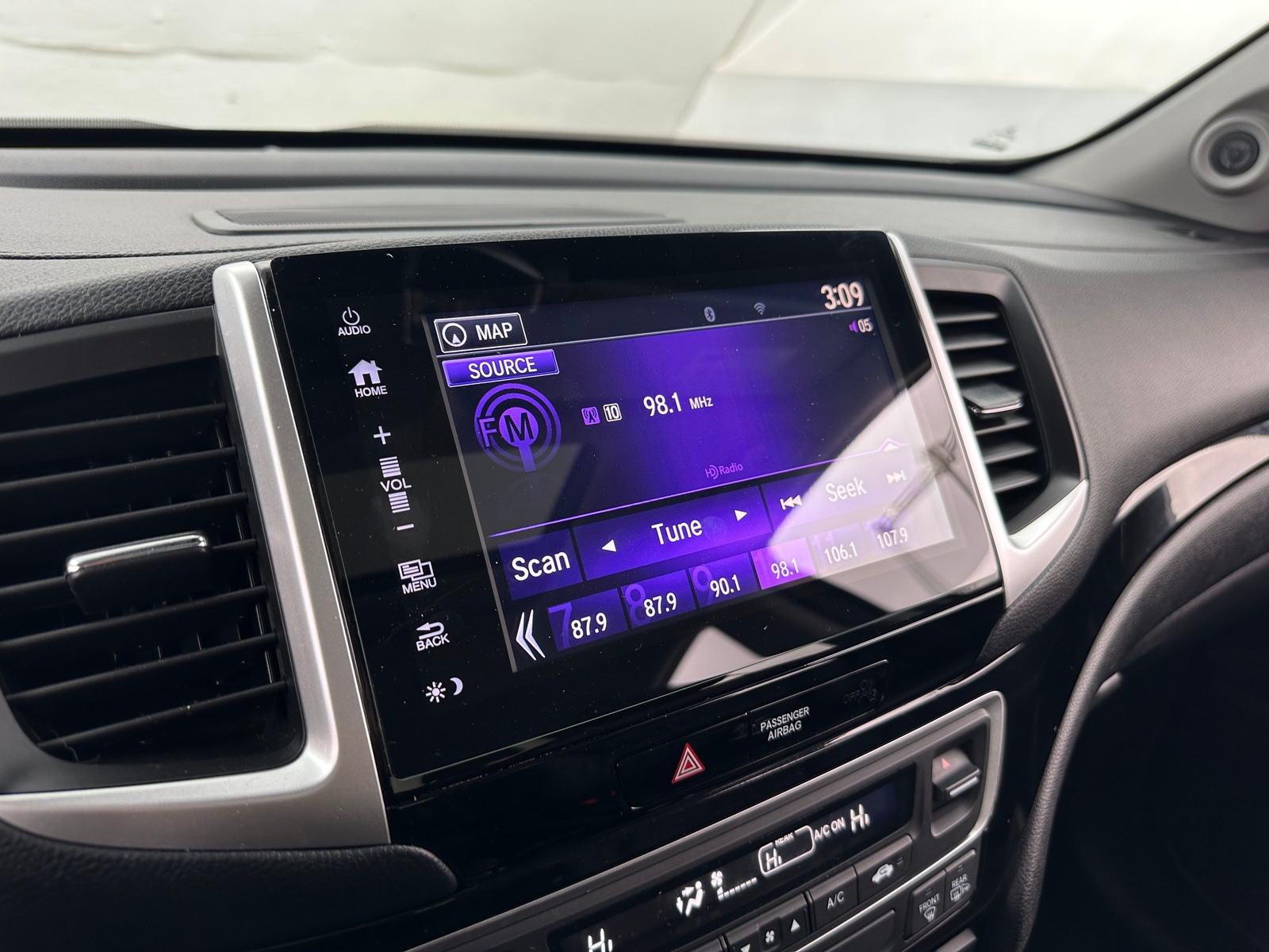 Thumbnail: 2019 Honda Ridgeline - 3