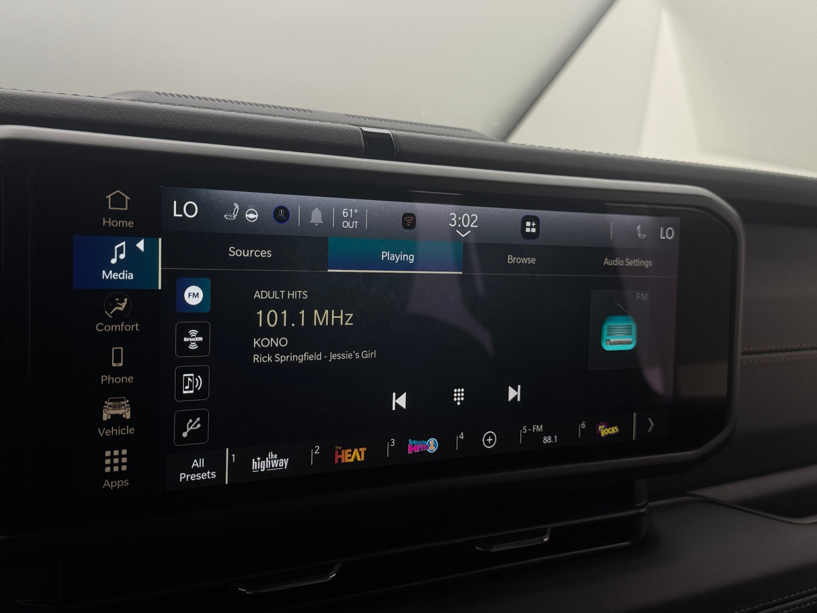 Thumbnail: 2025 Jeep Gladiator - 3