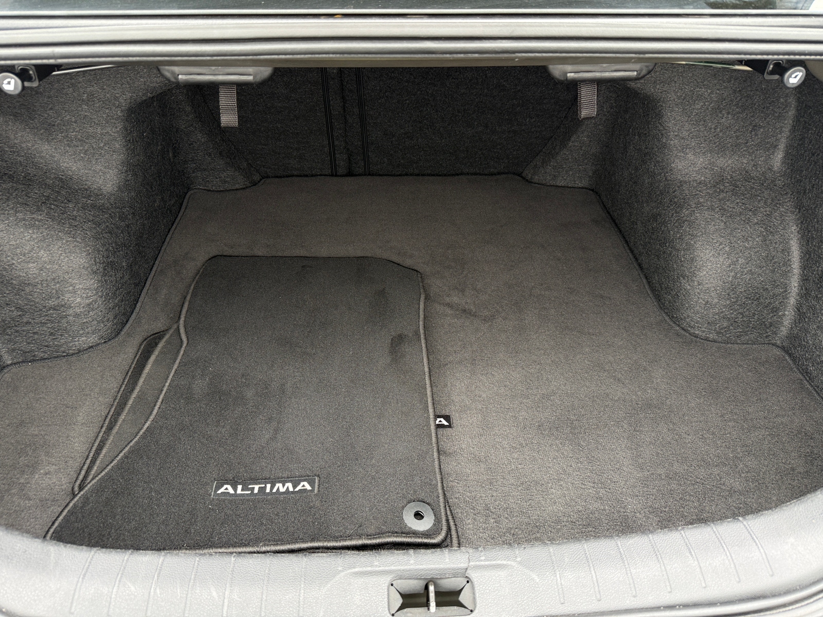 Thumbnail: 2025 Nissan Altima - 7