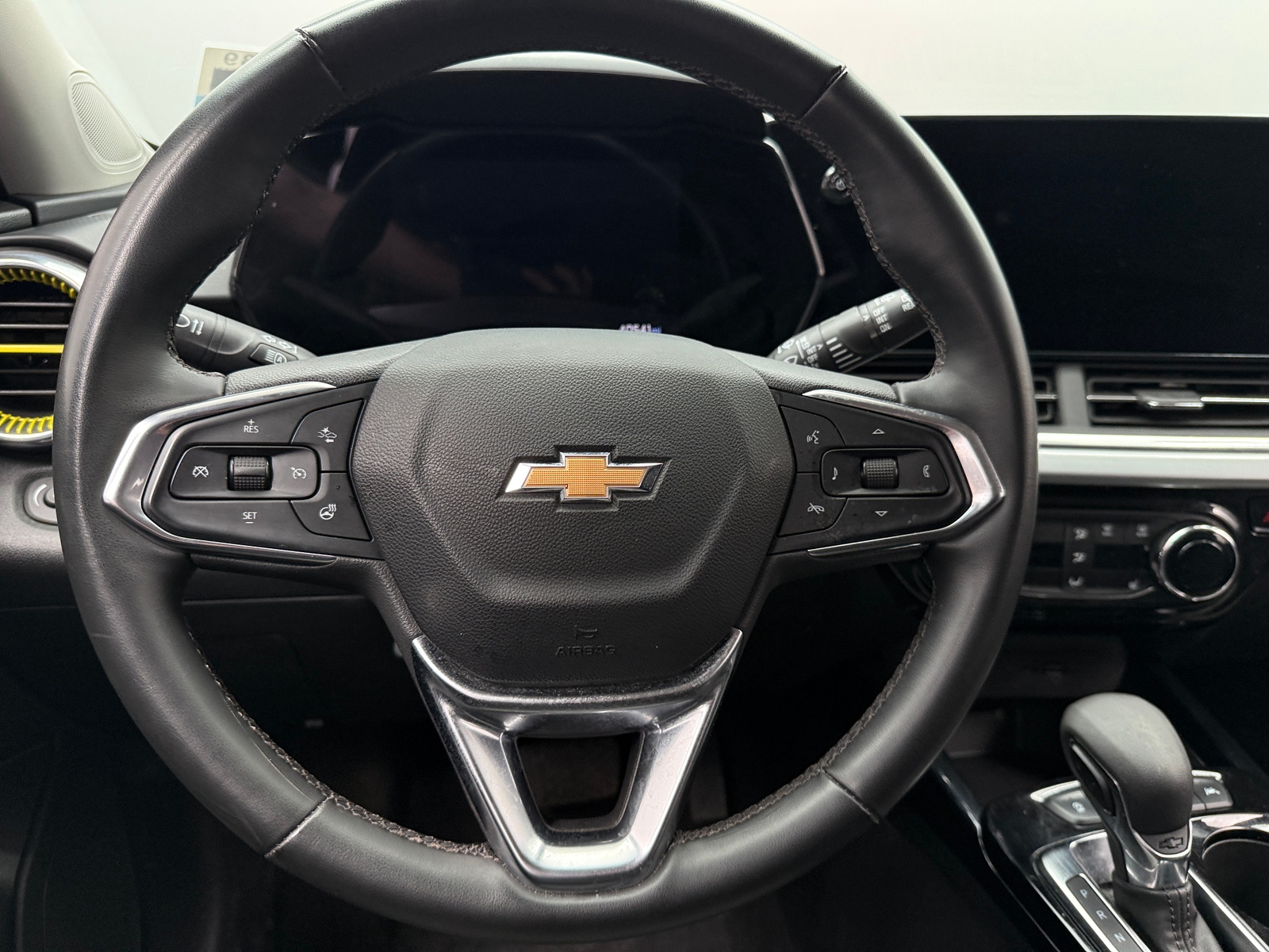 Thumbnail: 2024 Chevrolet Trax - 5