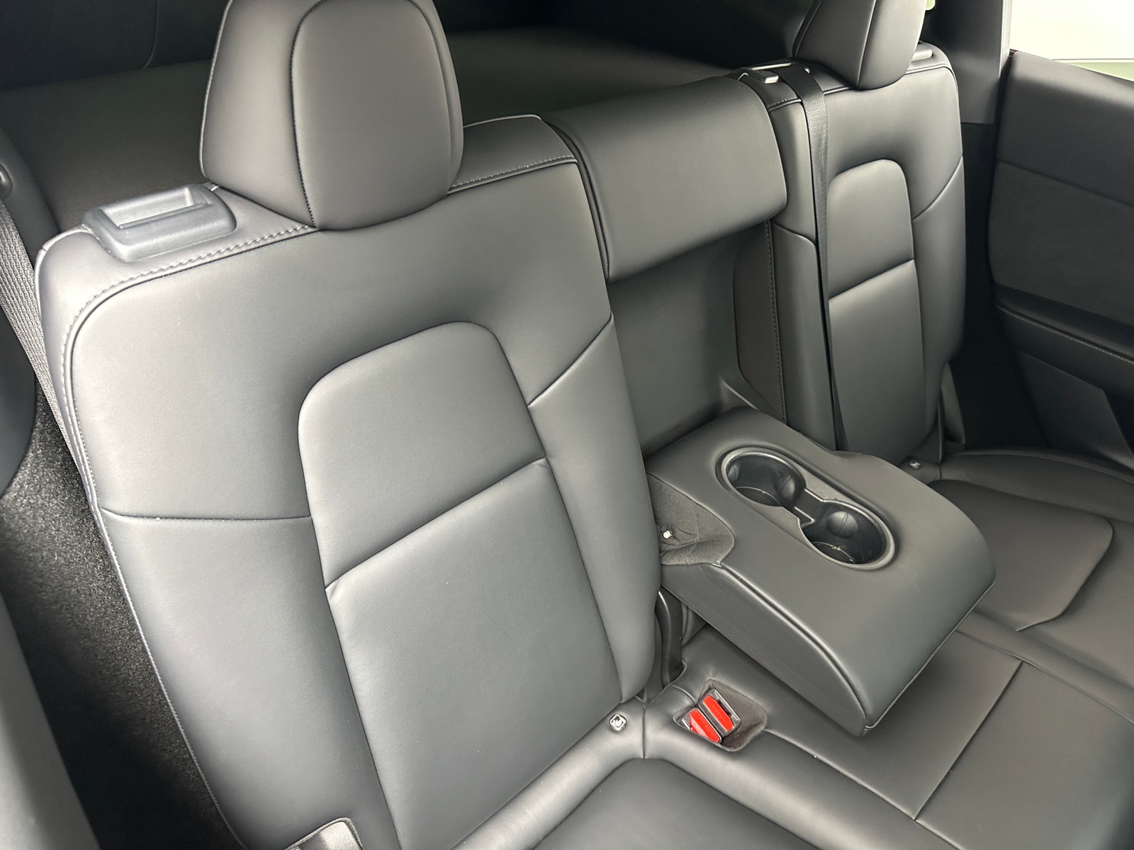 Thumbnail: 2022 Tesla Model Y - 4