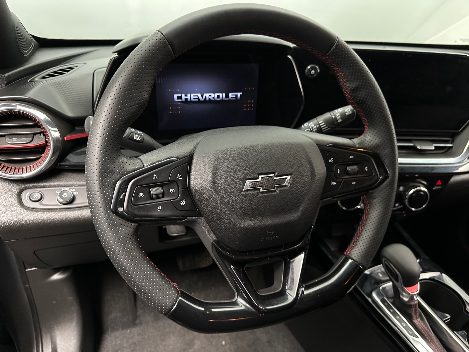 Thumbnail: 2025 Chevrolet Trax - 4