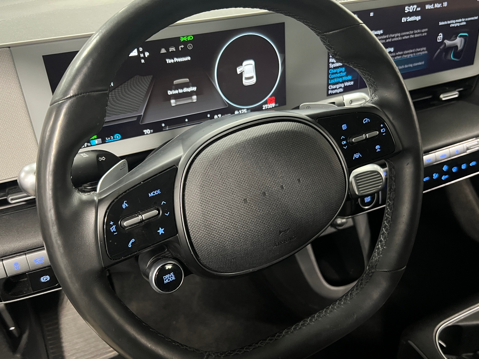 Thumbnail: 2023 Hyundai Ioniq 5 - 4