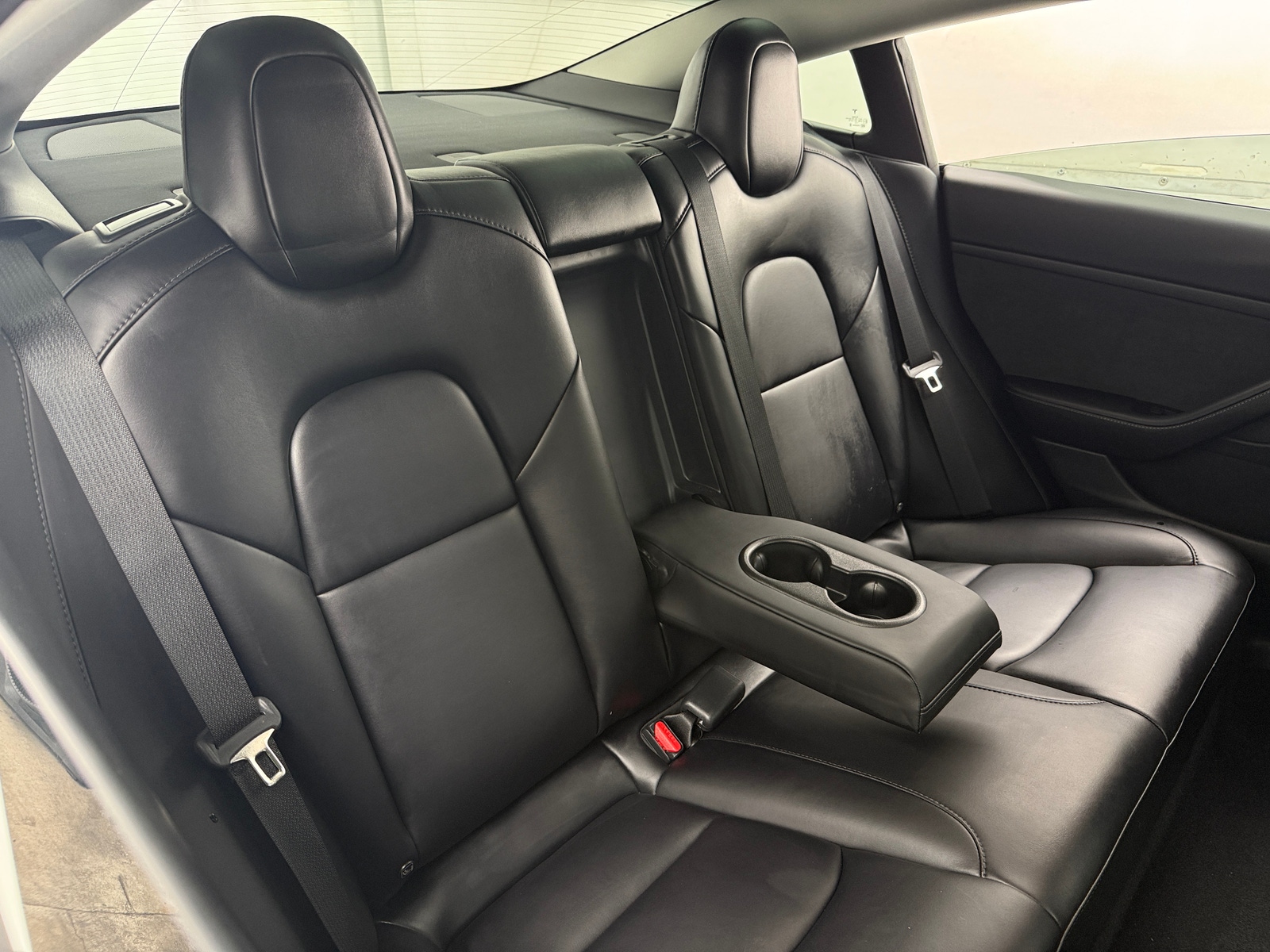 Thumbnail: 2022 Tesla Model 3 - 5