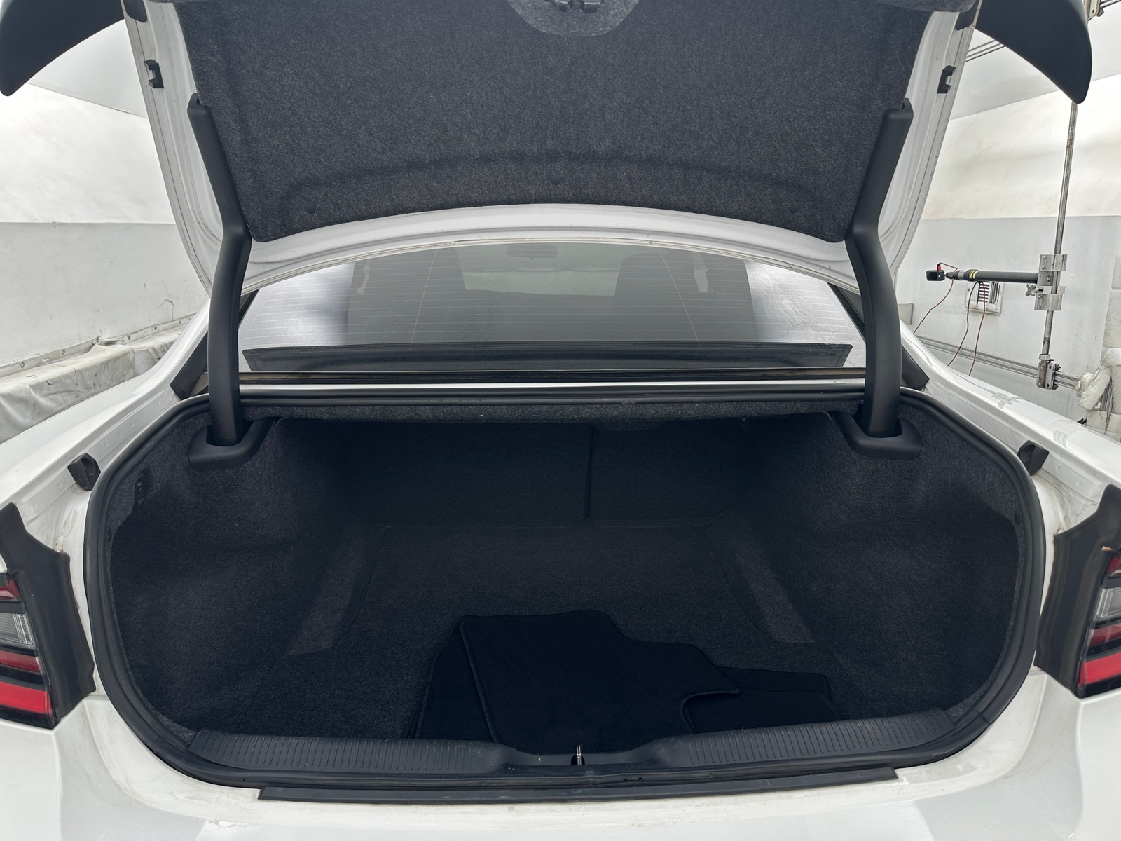 Thumbnail: 2020 Dodge Charger - 7