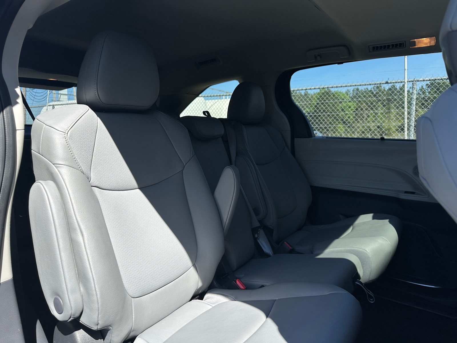 Thumbnail: 2024 Toyota Sienna - 5