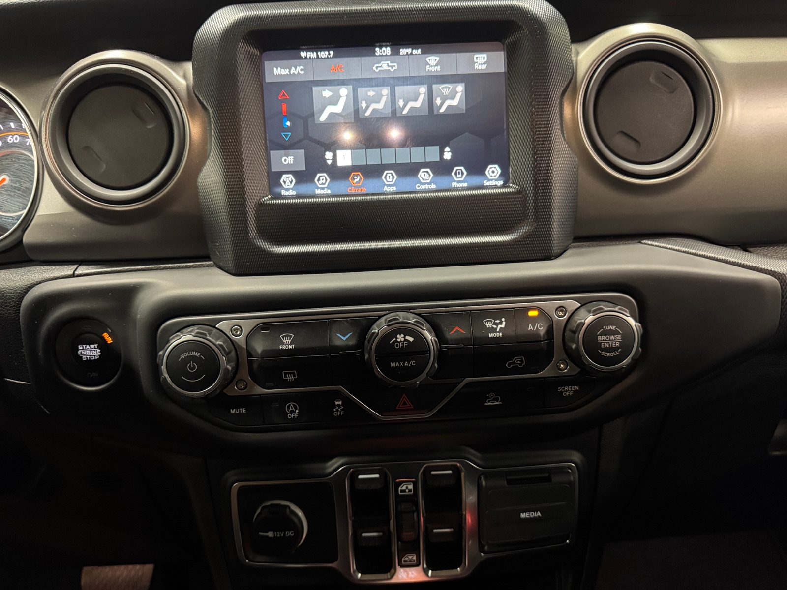 Thumbnail: 2023 Jeep Gladiator - 4