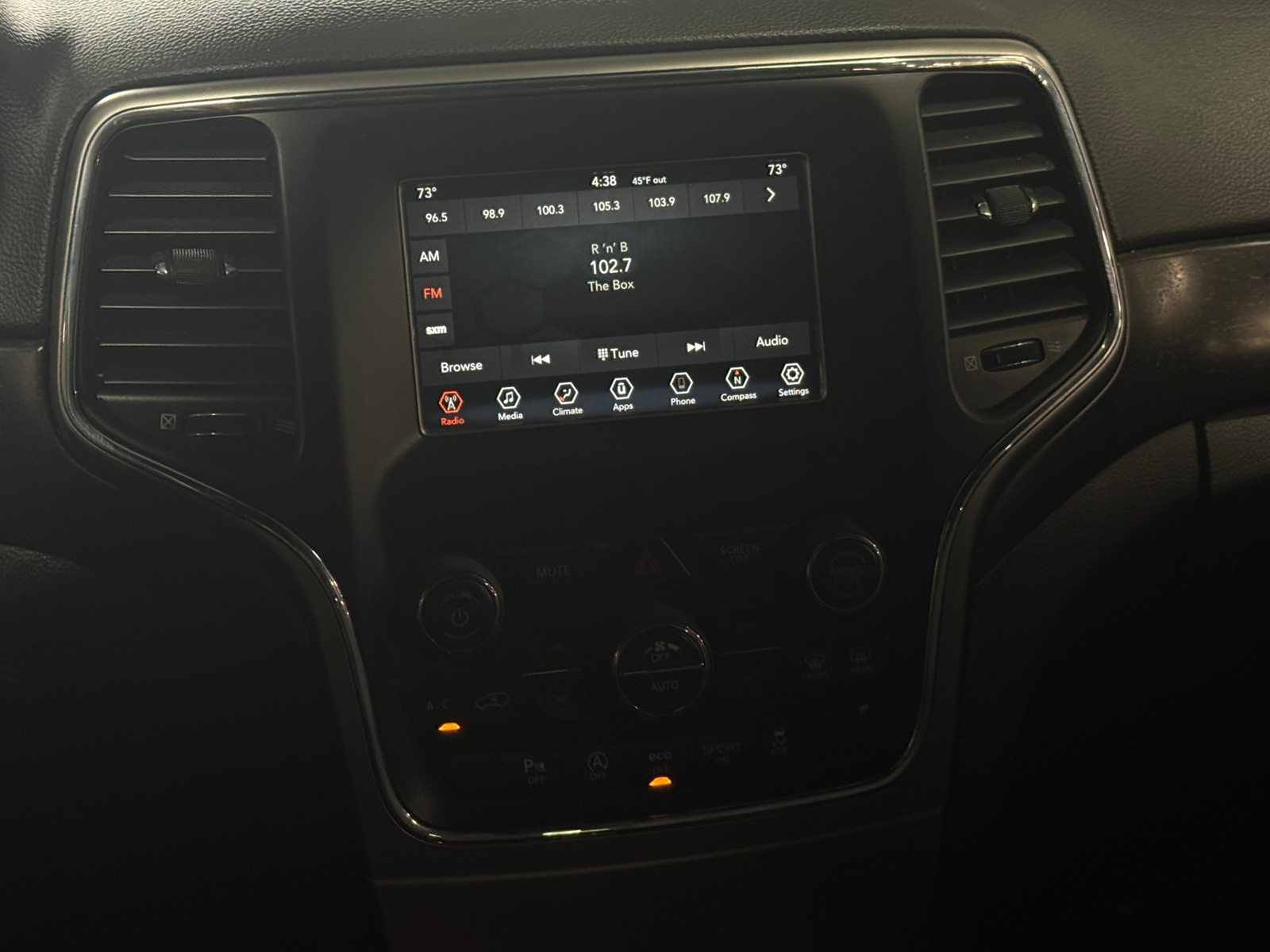 Thumbnail: 2018 Jeep Grand Cherokee - 4