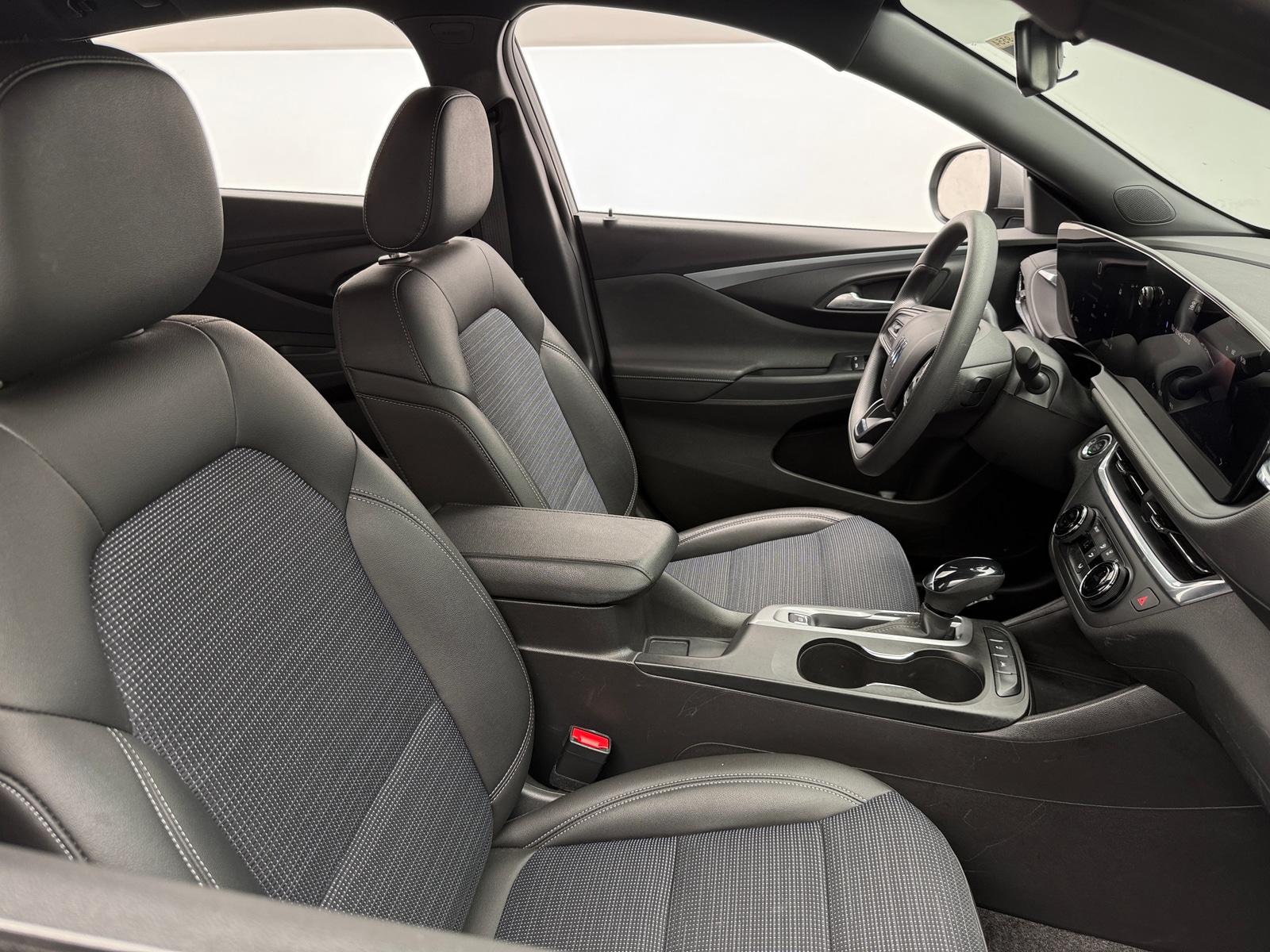 Thumbnail: 2025 Buick Envista - 2