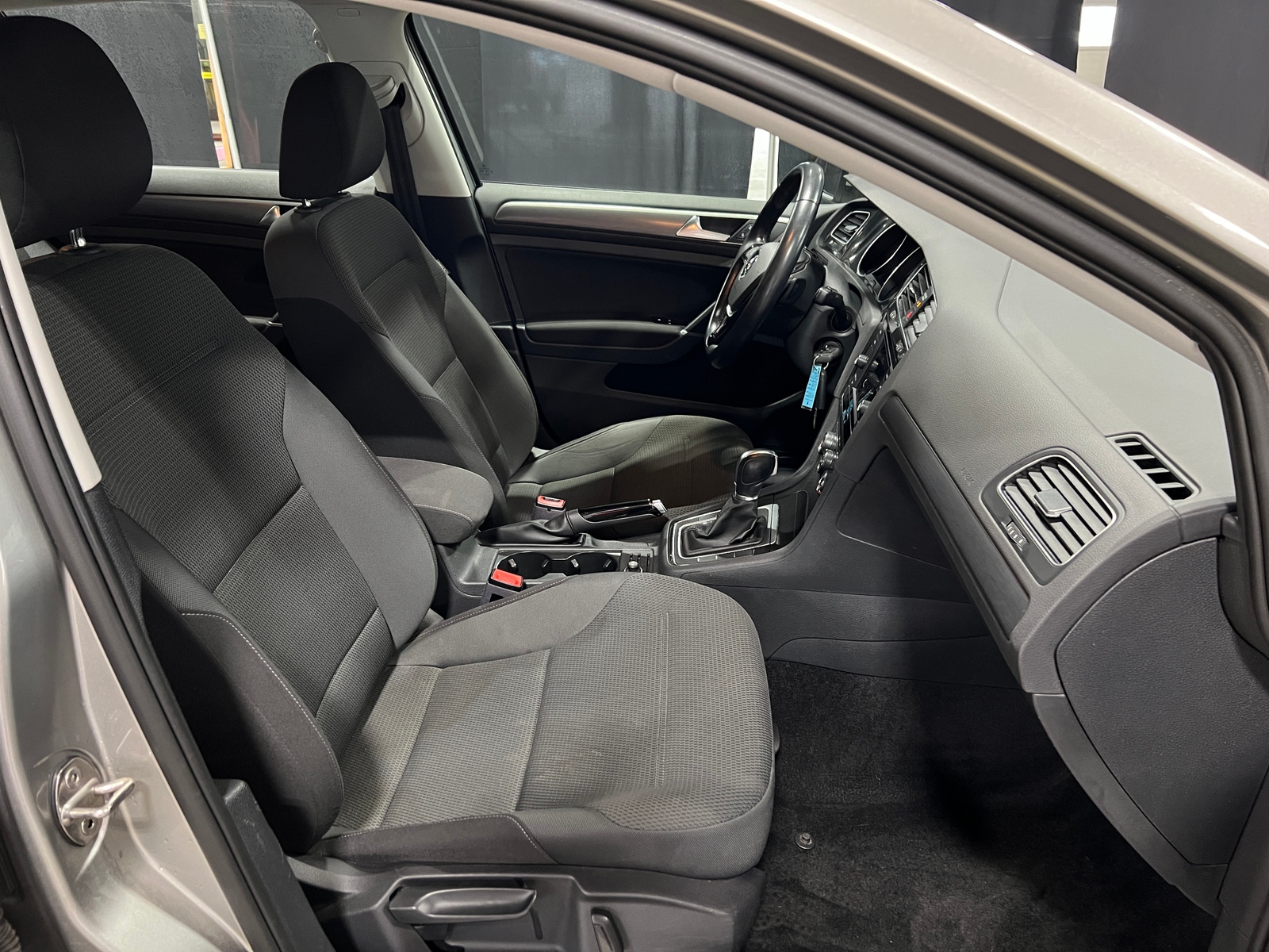 Thumbnail: 2018 Volkswagen Golf - 2