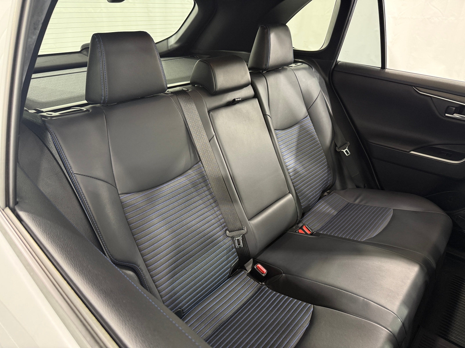 Thumbnail: 2020 Toyota RAV4 - 5