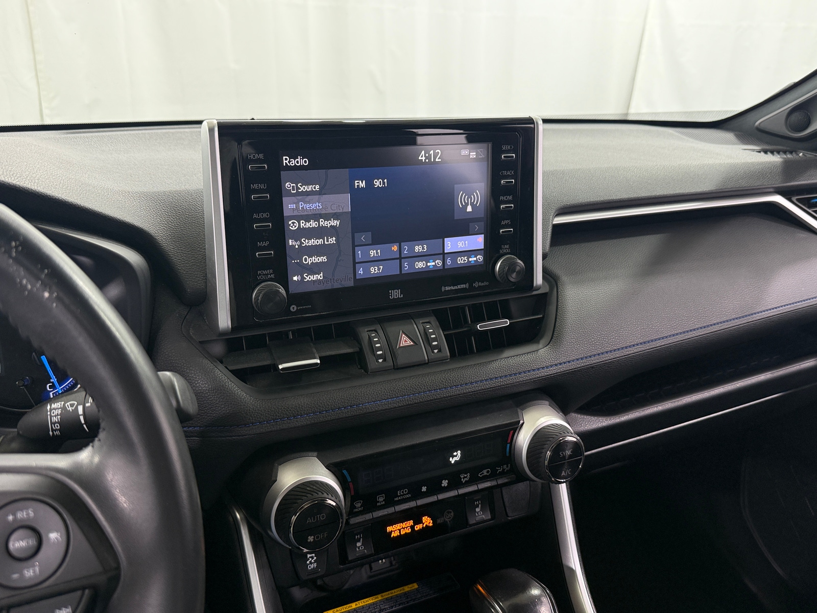 Thumbnail: 2020 Toyota RAV4 - 3