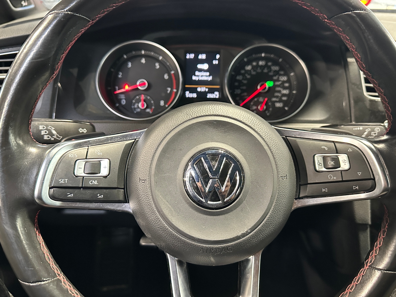 Thumbnail: 2015 Volkswagen Golf - 4