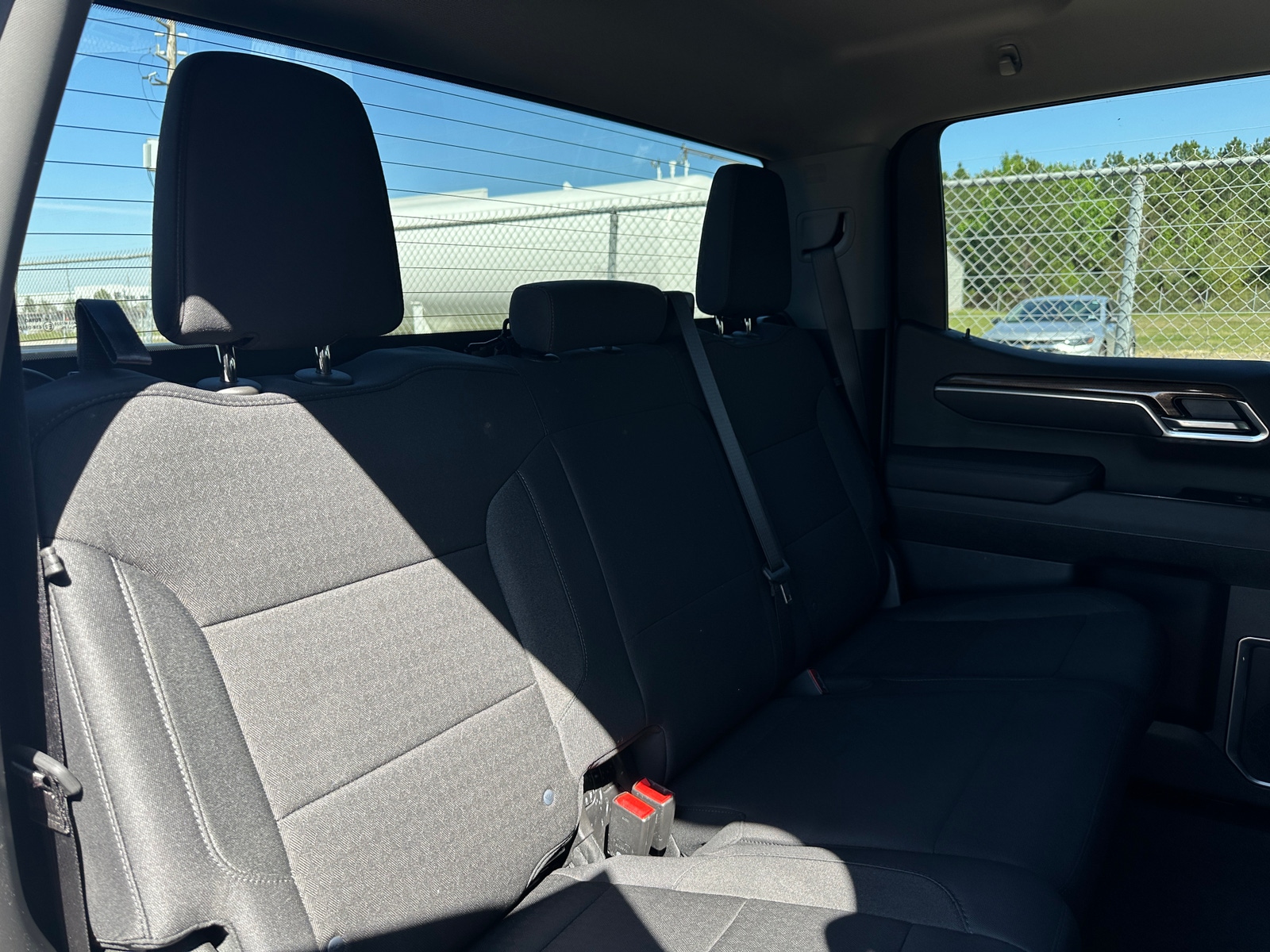 Thumbnail: 2026 Chevrolet Silverado 1500 - 6