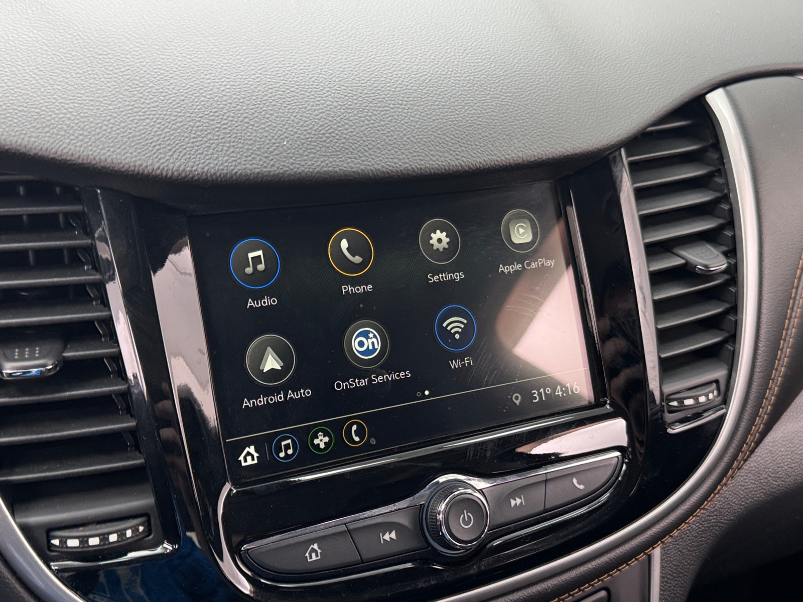 Thumbnail: 2019 Chevrolet Trax - 4