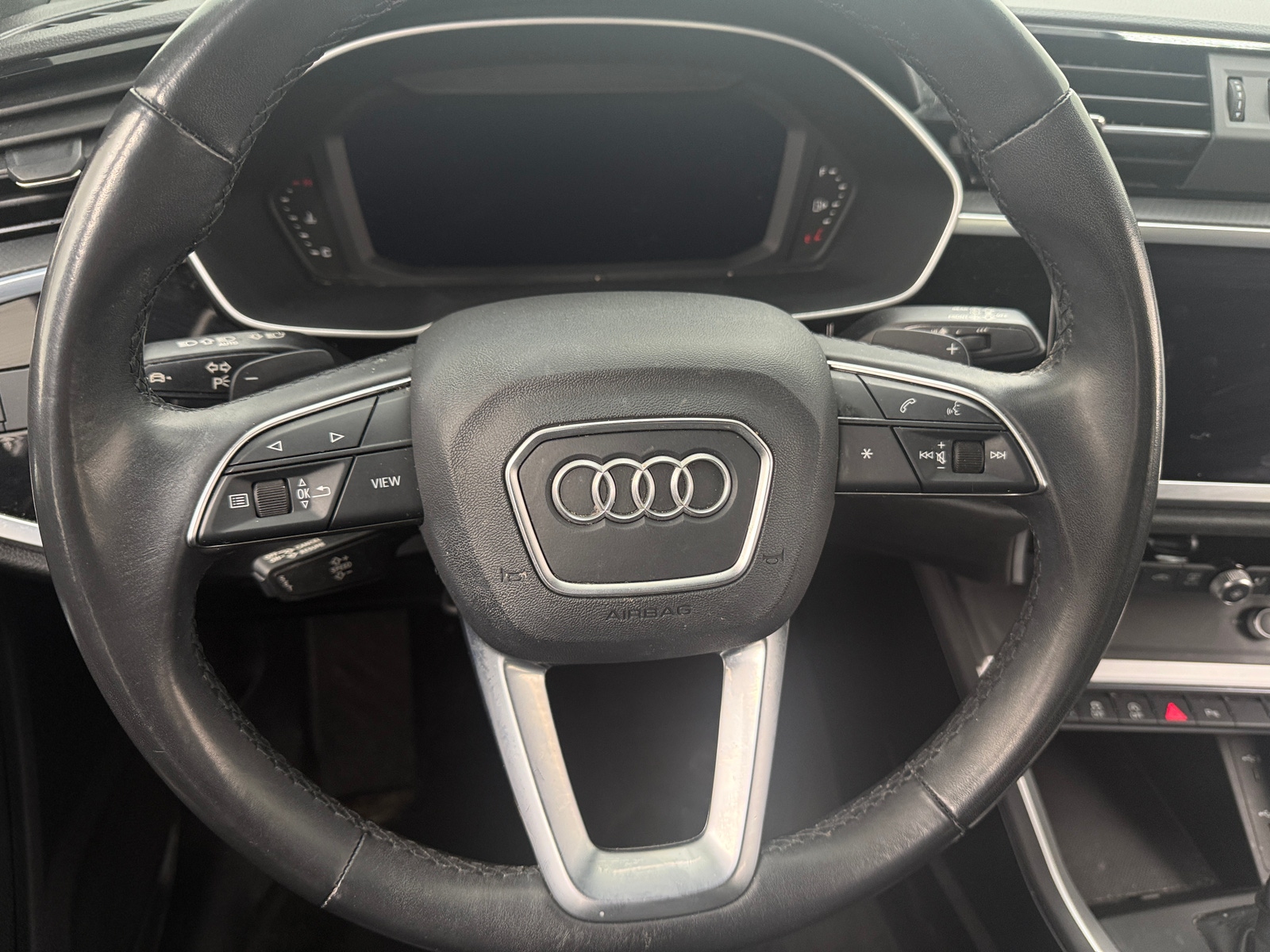 Thumbnail: 2022 Audi Q3 - 4