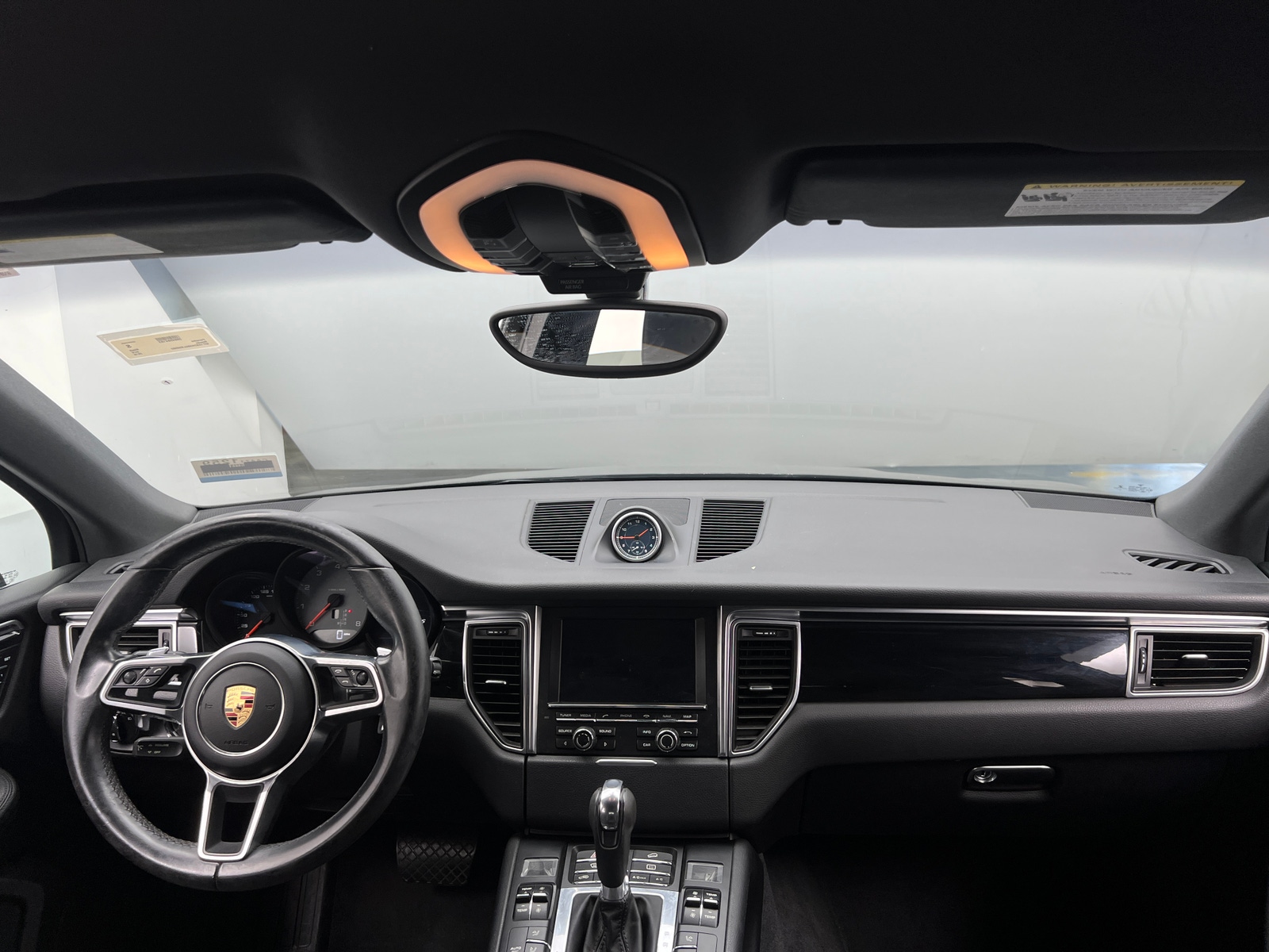 Thumbnail: 2016 Porsche Macan - 3