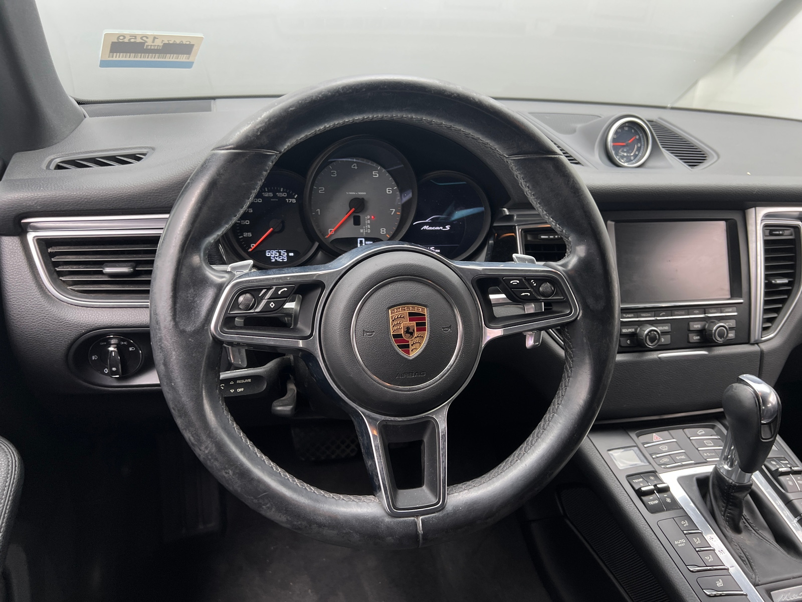 Thumbnail: 2016 Porsche Macan - 5