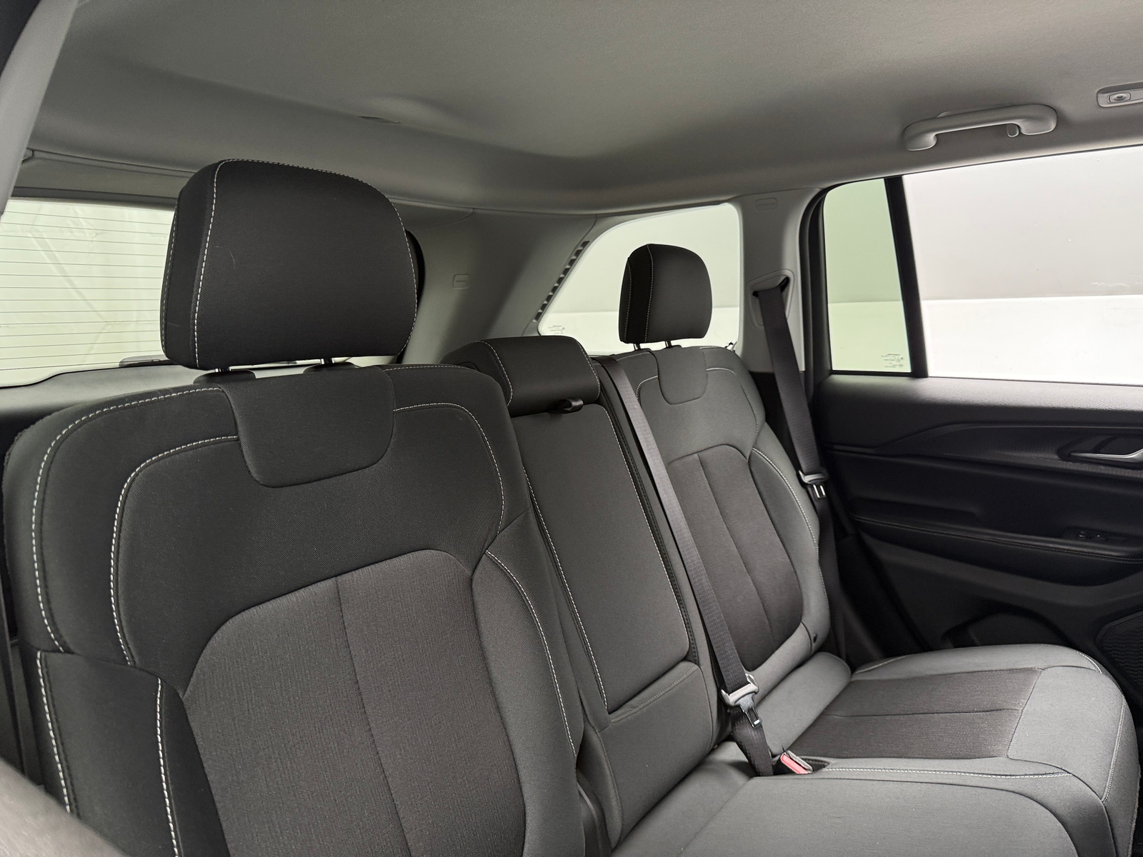 Thumbnail: 2023 Jeep Grand Cherokee - 6