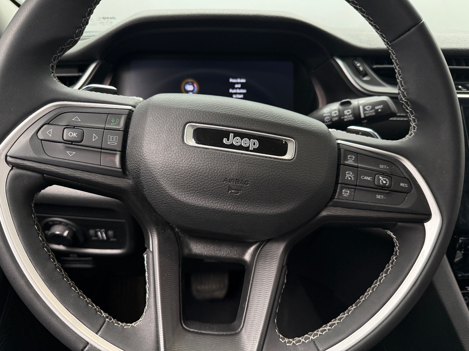 Thumbnail: 2023 Jeep Grand Cherokee - 5