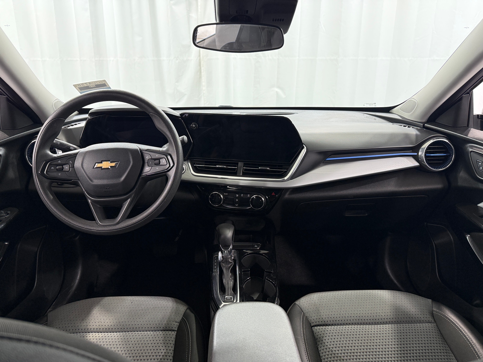 Thumbnail: 2024 Chevrolet Trax - 3