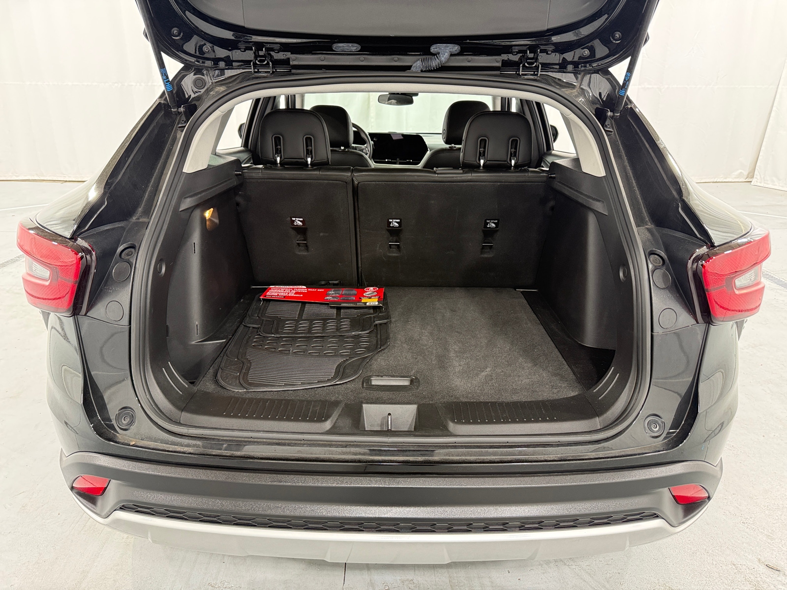 Thumbnail: 2024 Chevrolet Trax - 7