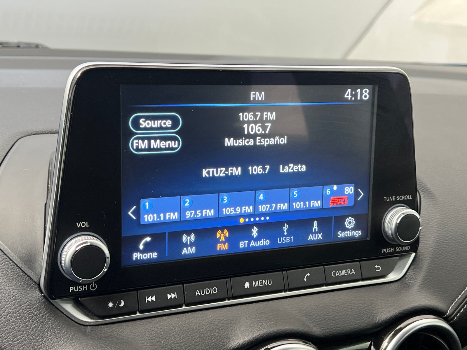 Thumbnail: 2022 Nissan Sentra - 4