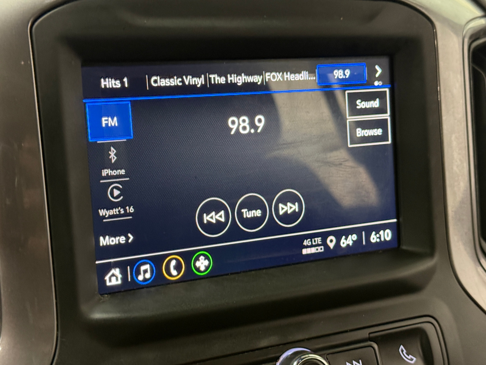 Thumbnail: 2024 Chevrolet Silverado 2500 - 4