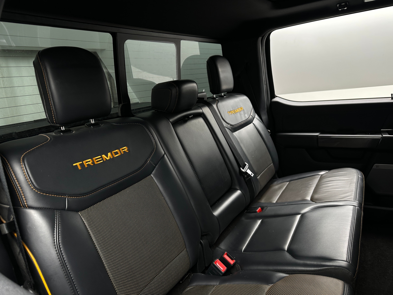 Thumbnail: 2022 Ford Econoline - 6