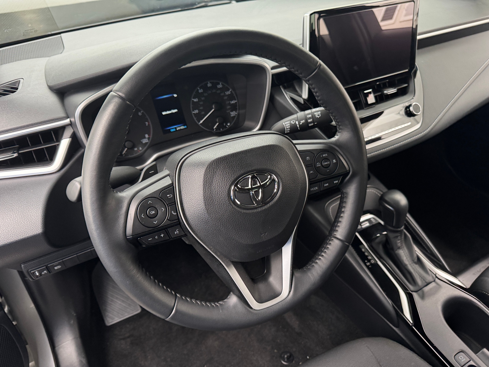 Thumbnail: 2025 Toyota Corolla - 5