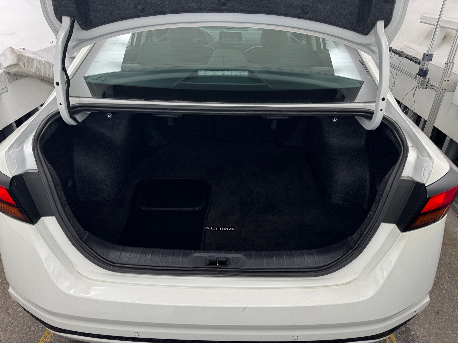 Thumbnail: 2025 Nissan Altima - 7