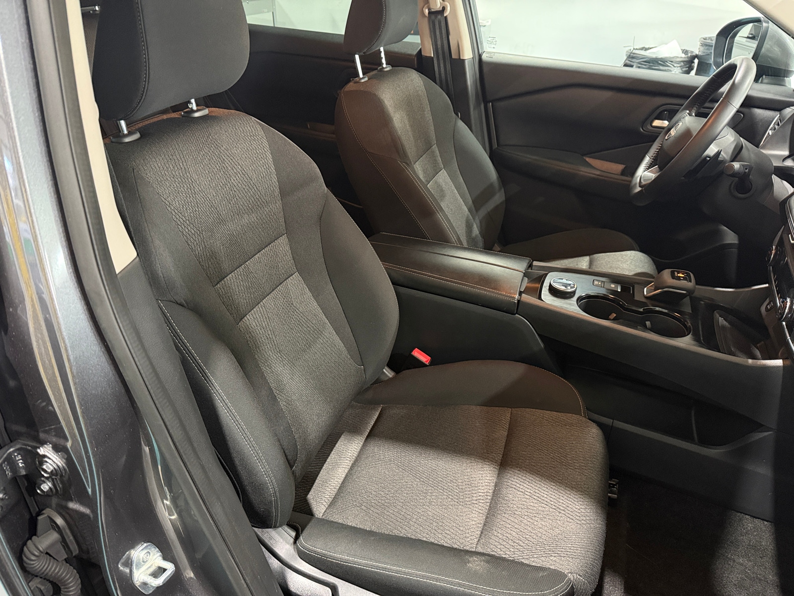 Thumbnail: 2025 Nissan Rogue - 2