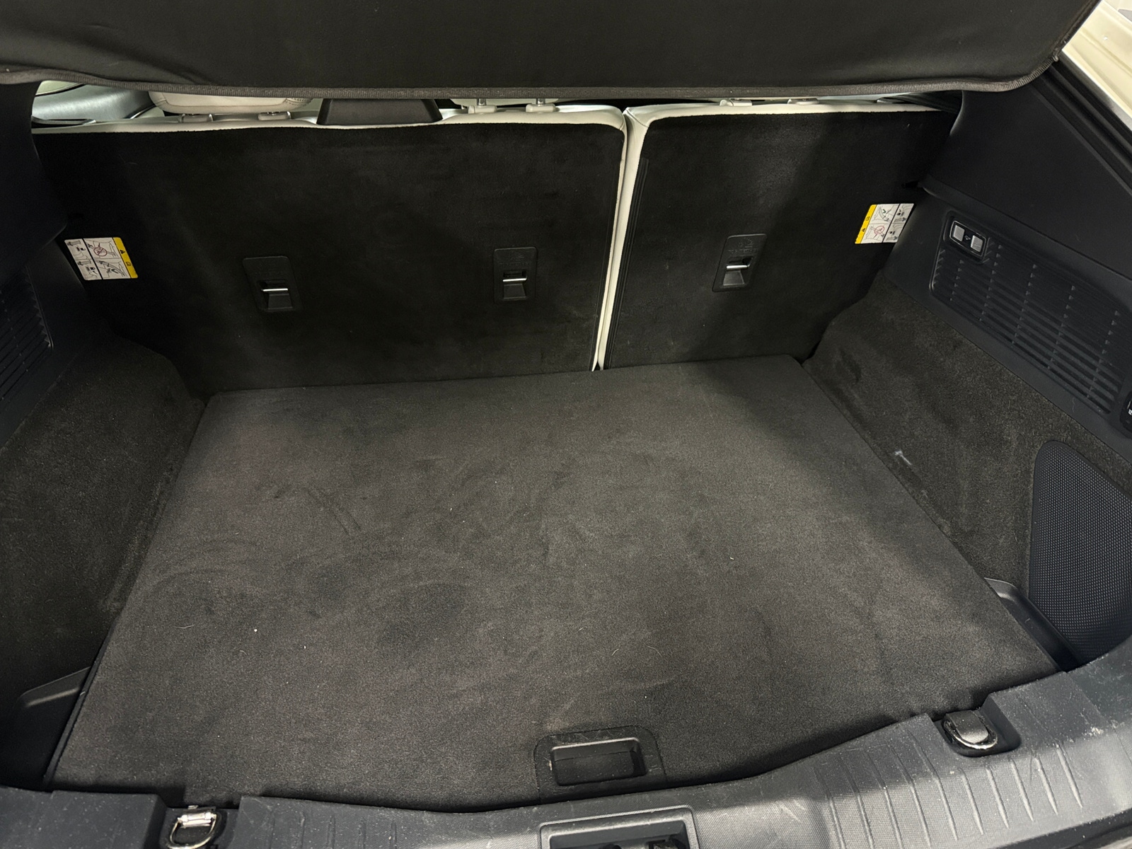 Thumbnail: 2022 Ford Mustang Mach-E - 6