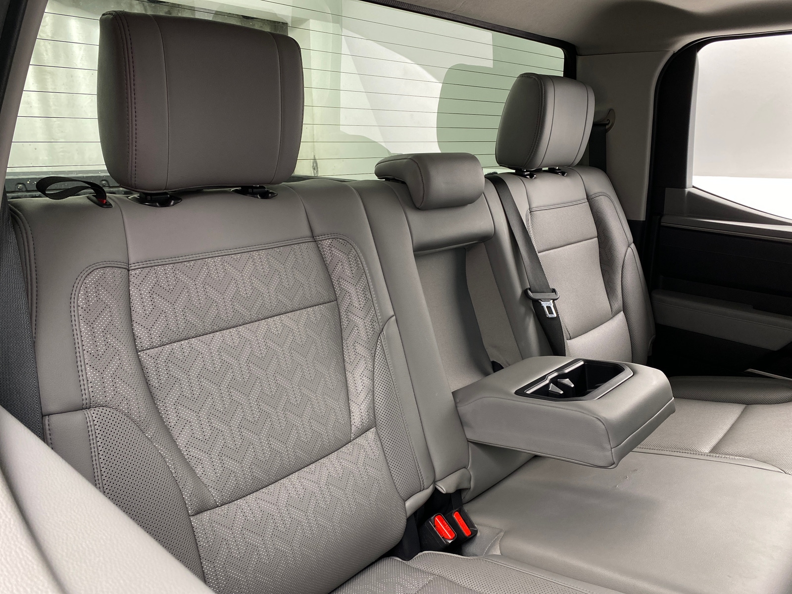 Thumbnail: 2022 Toyota Tundra - 5