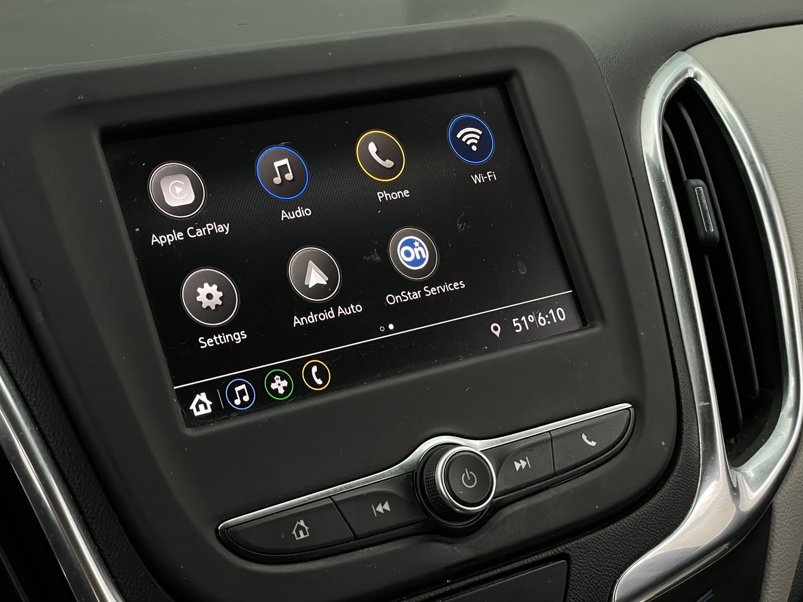 Thumbnail: 2020 Chevrolet Equinox - 4