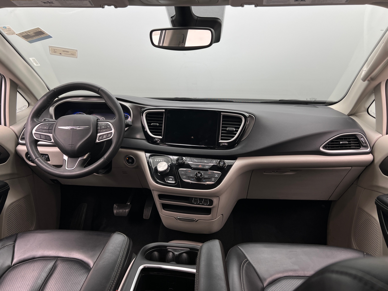 Thumbnail: 2023 Chrysler Pacifica - 2