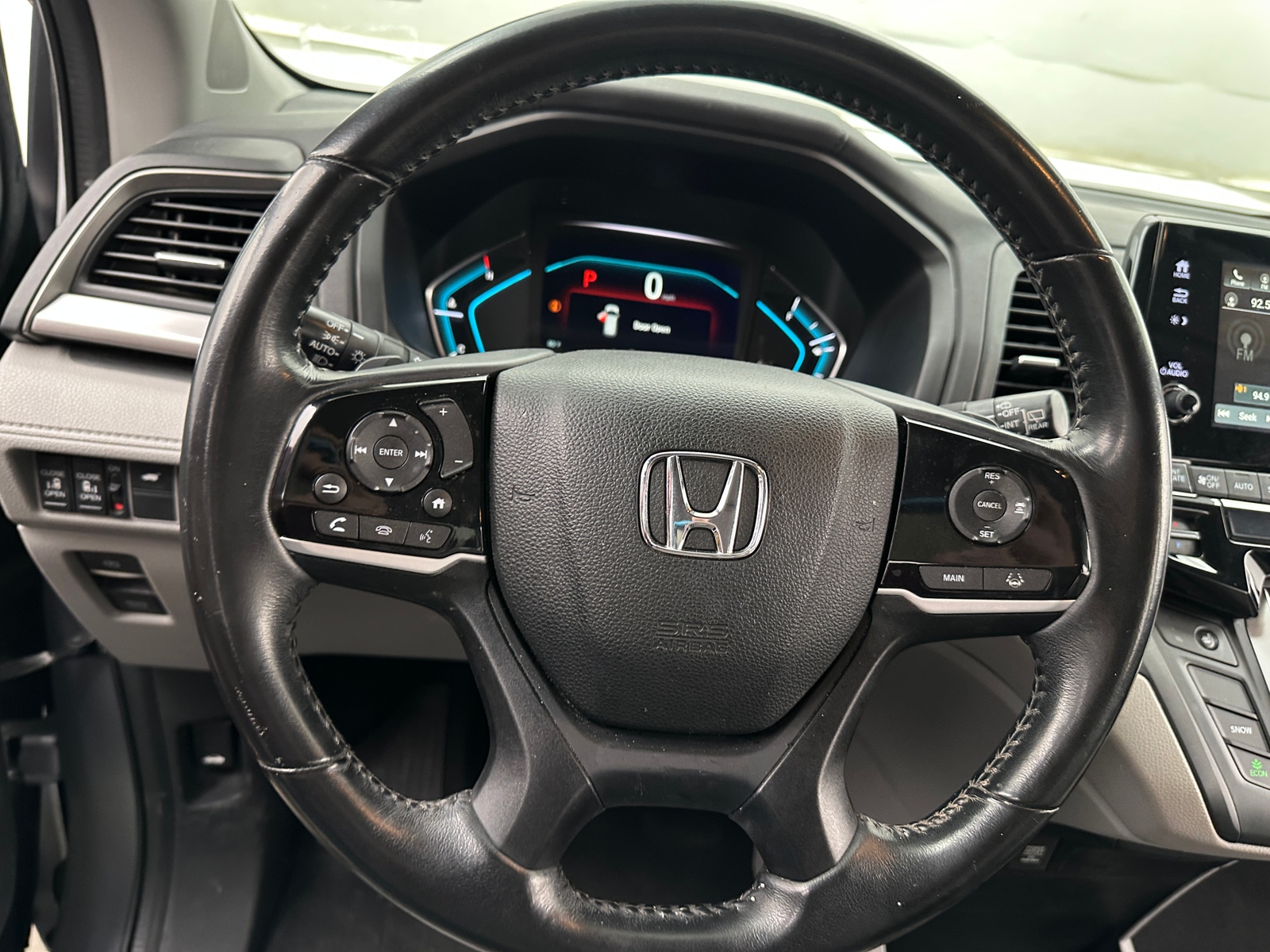 Thumbnail: 2018 Honda Odyssey - 4