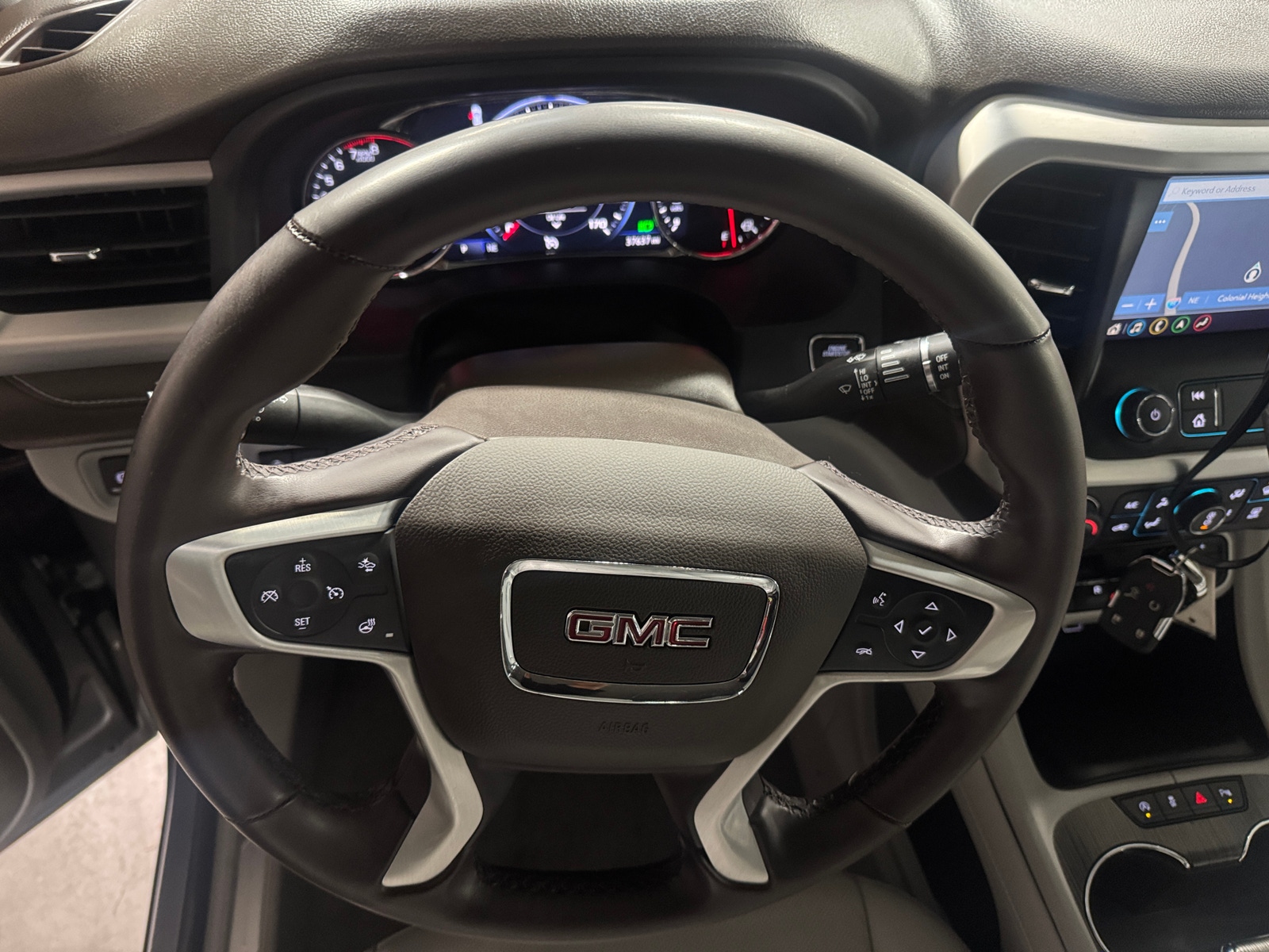 Thumbnail: 2023 GMC Acadia - 4