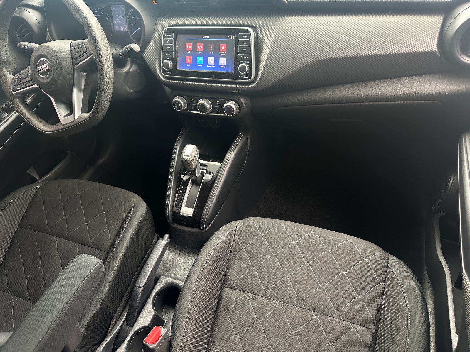 Thumbnail: 2019 Nissan Kicks - 3