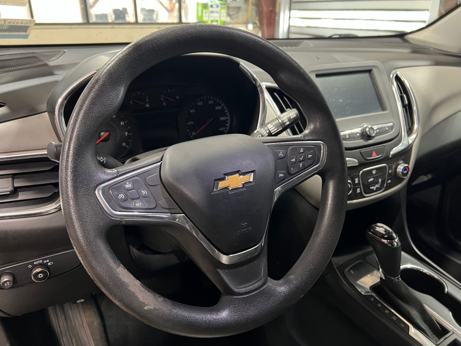 Thumbnail: 2018 Chevrolet Equinox - 5