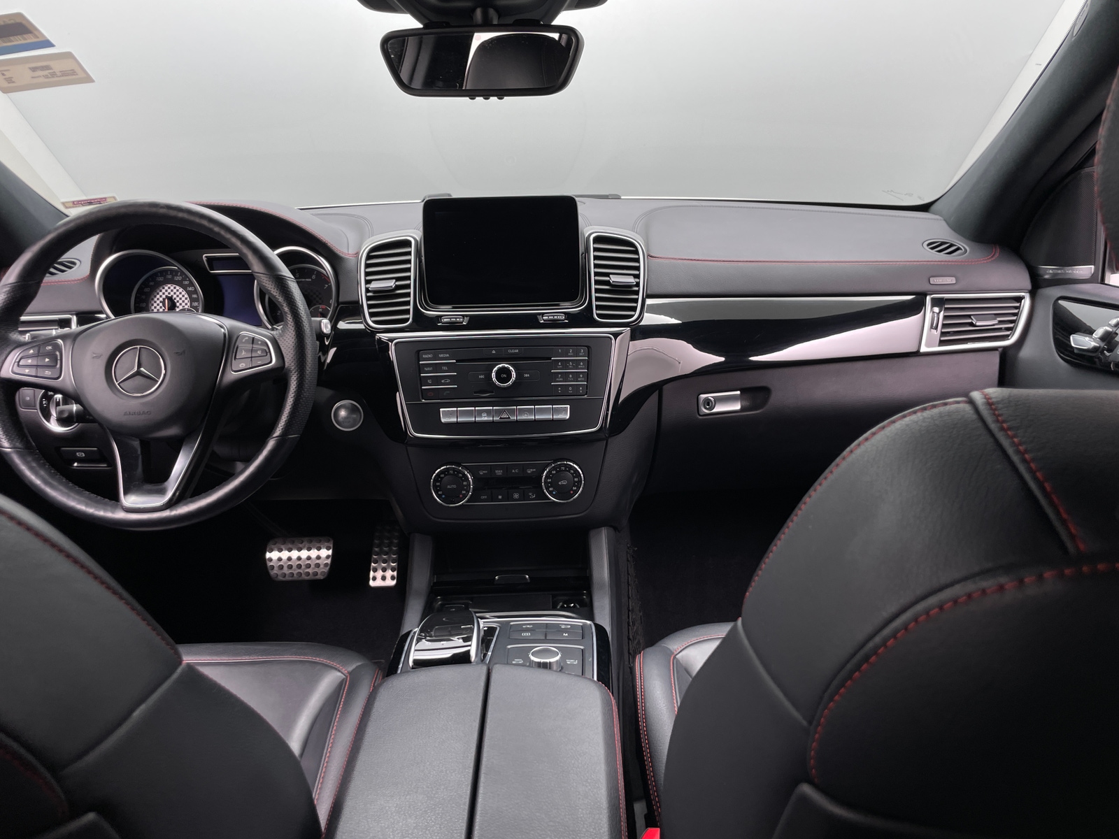 Thumbnail: 2018 Mercedes-Benz GLE - 2