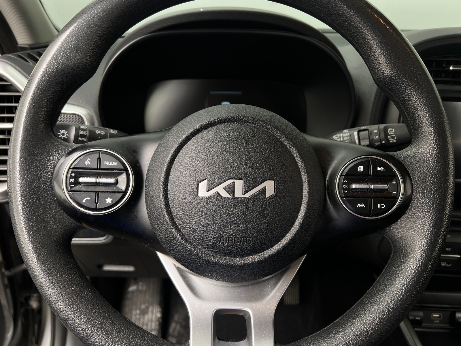 Thumbnail: 2023 Kia Soul - 5