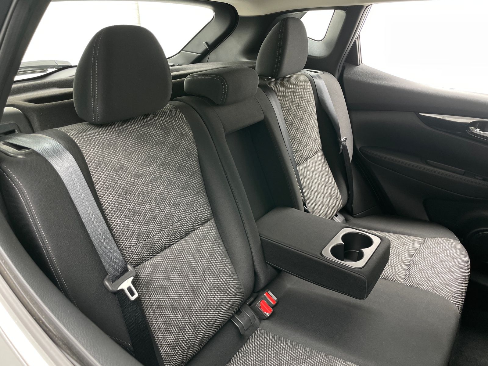 Thumbnail: 2019 Nissan Rogue Sport - 6