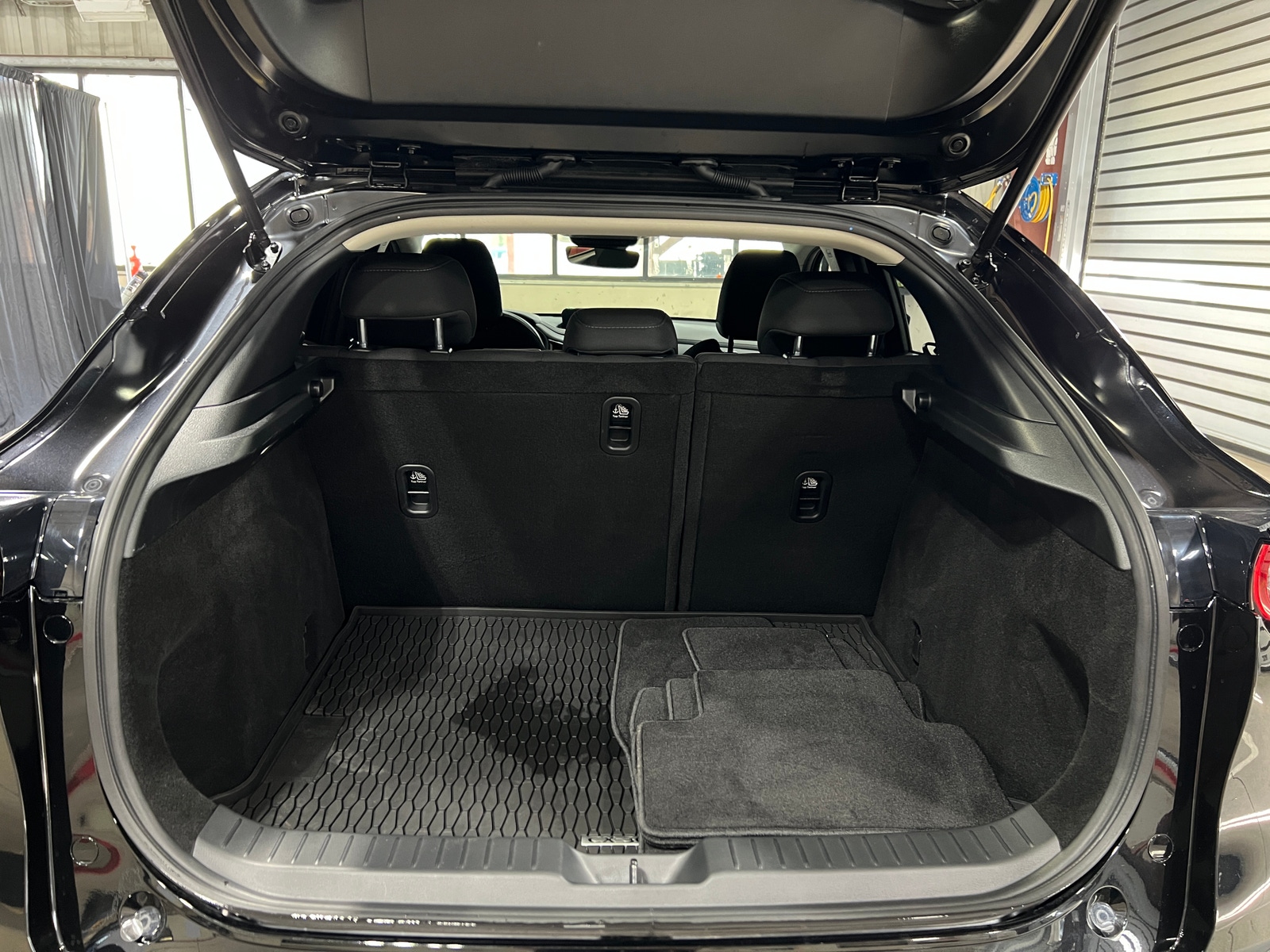 Thumbnail: 2025 Mazda CX-30 - 7