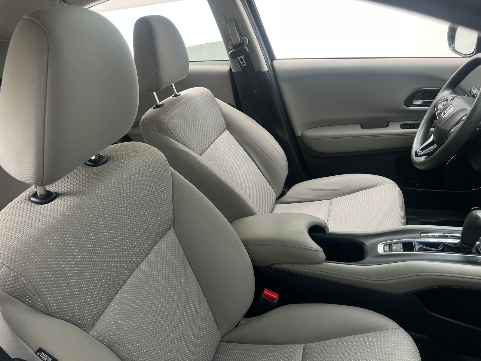 Thumbnail: 2017 Honda HR-V - 2